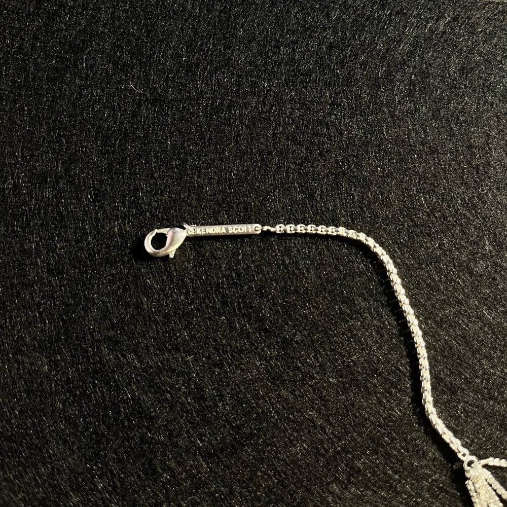 NWOT Kendra Scott Patricia Necklace - Picture 3 of 4
